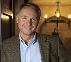 El escritor Dan Brown.