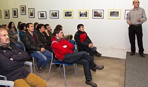 Juan Carlos Traspaderne (dcha.), en la charla de ayer en Ler&iacute;n