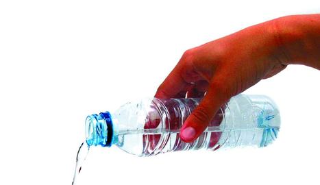 Un botellín de agua. ARCHIVO