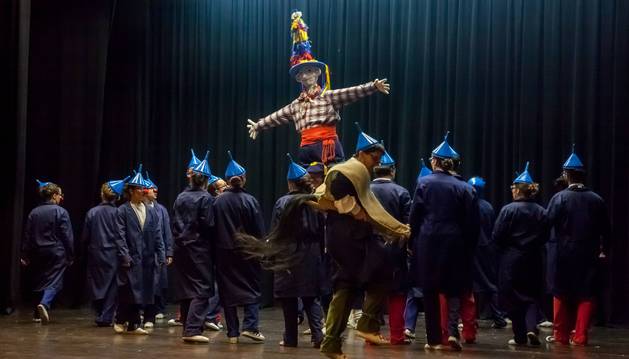 La representación de 'Martin Zalakain' incluye escenas ligadas al Carnaval de Lantz.
