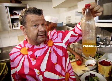Alberto Chicote, durante la grabaci&oacute;n de 'Pesadilla en la cocina' en Pamplona