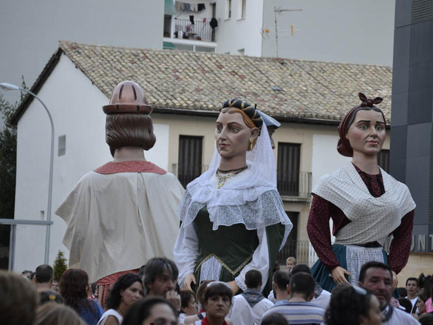 La Comparsa se despide de las fiestas en Burlada