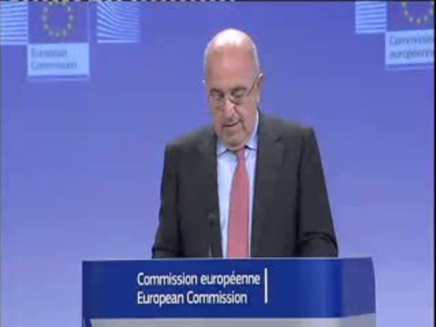 El vicepresidente de la Comisión Europea, Joaquín Almunia, en una rueda de prensa en Bruselas.