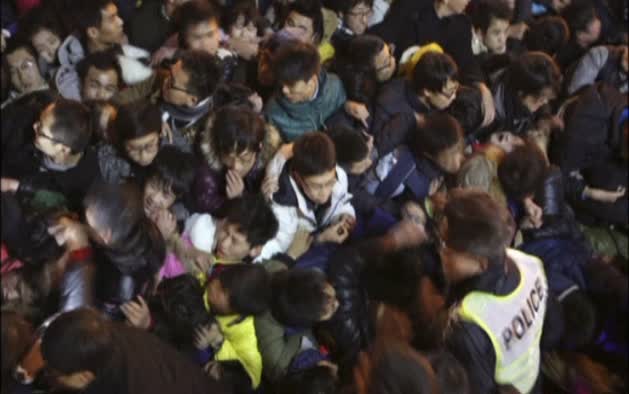 36 muertos en una estampida en Shanghái