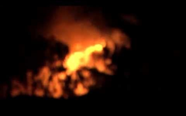 Incendio de la mansión de Pierce Brosnan