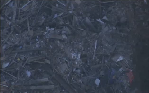 Hallan dos cuerpos entre los escombros de la explosión del edificio en Nueva York