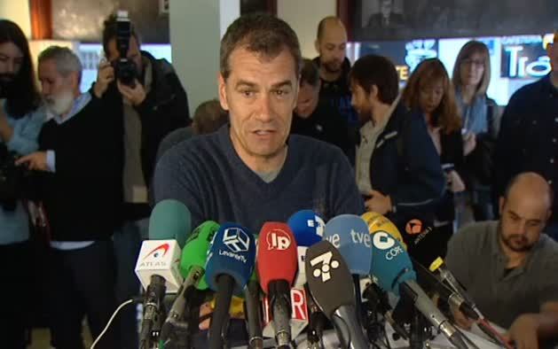 Cantó anuncia su dimisión como candidato y diputado de UPyD