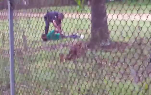 Un policía abate a un hombre negro desarmado en EE UU