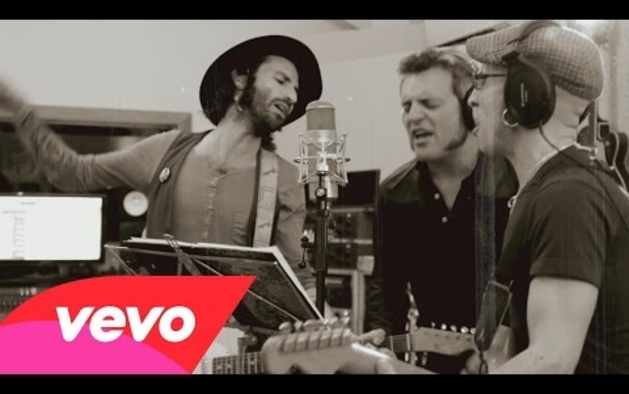 'Sixteen', de Leiva