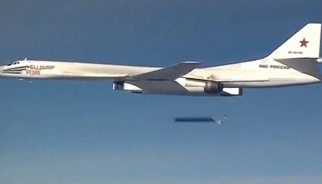 Francia intensifica su campaña militar en Siria