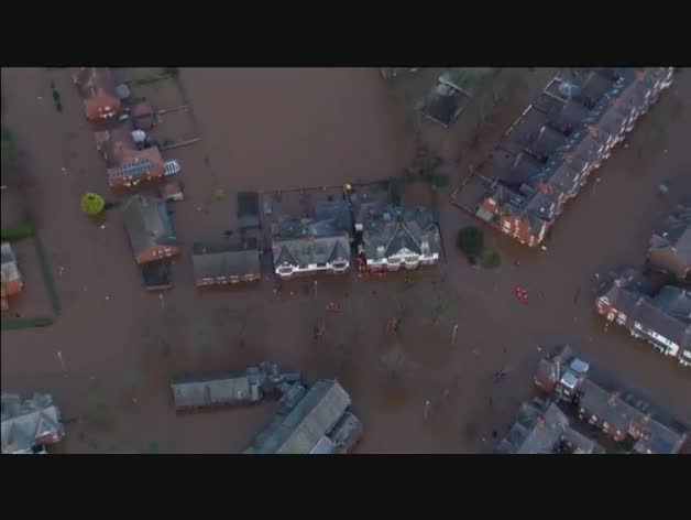 La tormenta Desmond anega el noroeste de Inglaterra