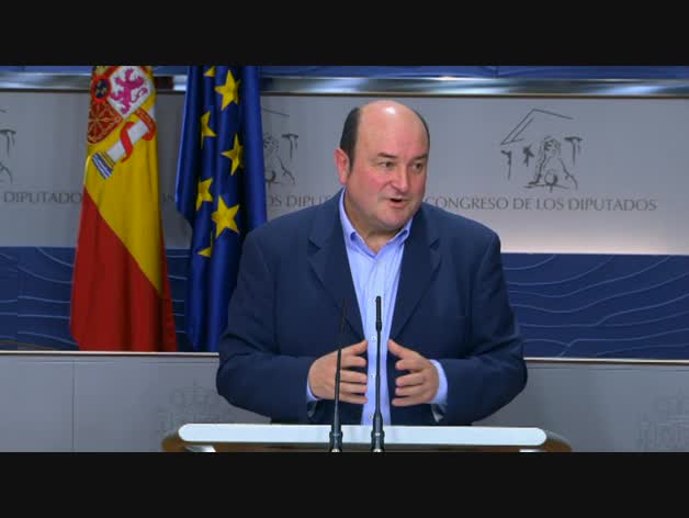 El PNV apoyaría al PSOE