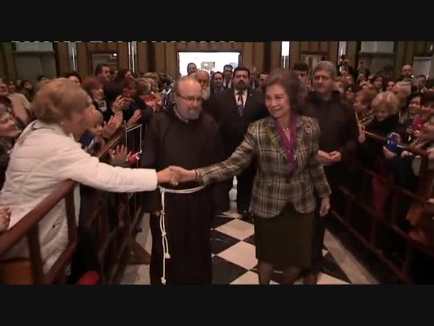 La reina Sofía visita la basílica de Jesús de Medinaceli