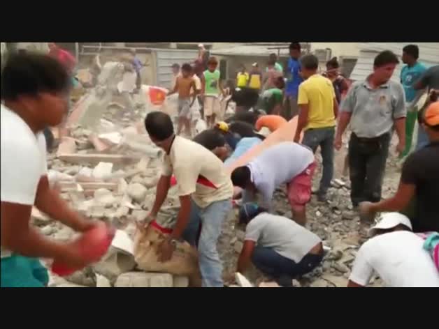 La desesperación fomenta el pillaje en Ecuado