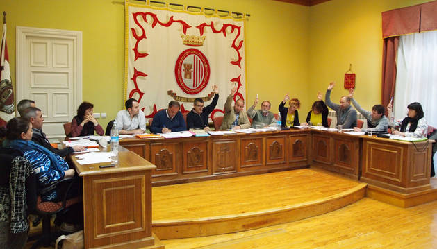 Los ediles de la APS y de EH Bildu unieron sus votos para sacar adelante el presupuesto de 2016.