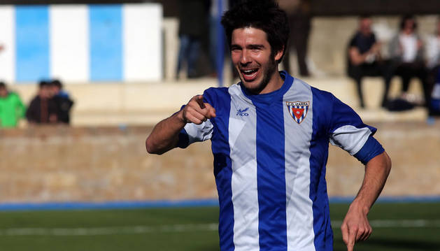 Bruno Araiz señala el camino