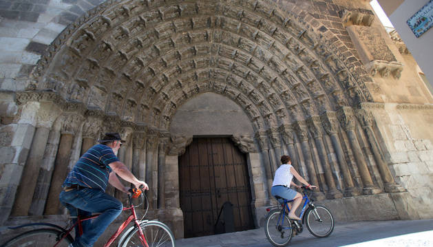 Imagen de la Puerta del Juicio de la Catedral de Tudela, acceso principal al templo de la capital ribera.