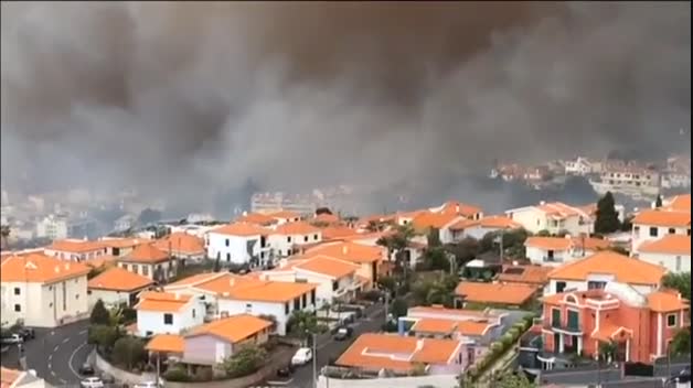 El incendio de Madeira continúa extendiéndose por la capital