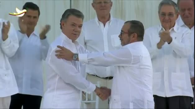 El Gobierno colombiano y las FARC firman la paz tras 52 años de guerra