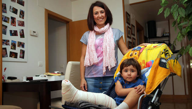 “El ciclista que arrolló a mi hija iba con el móvil”