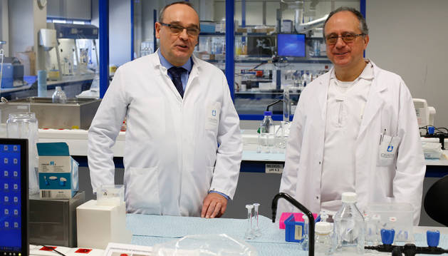 Luis Oquiñena (ida) y Ángel Ursúa, director general y director técnico, respectivamente, de Idifarma.