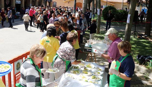 Concurso de guisos con verduras en el barrio de Lourdes