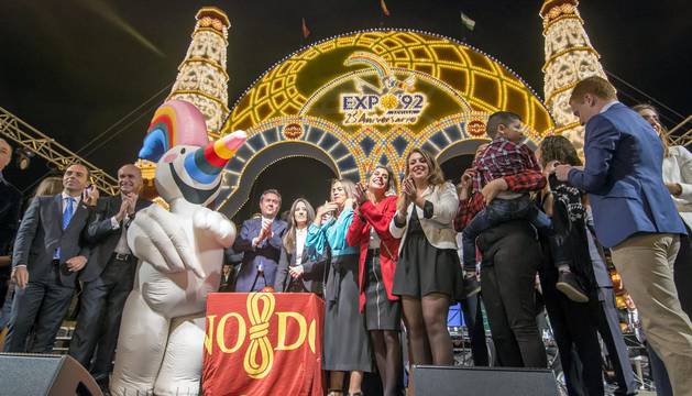 El 'Alumbrao' da inicio a la Feria de Abril 2017