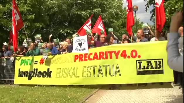 Protestas contra el rey durante su visita a Bilbao