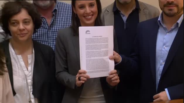 Unidos Podemos registra la moción de censura contra Rajoy