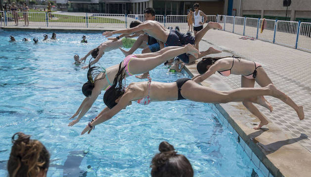 Los niños de la Agrupación Deportiva San Juan disfrutaron del día de sol y calor.