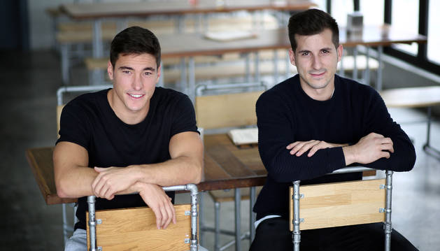 Los jugadores Gorka Laborda, delantero del Izarra, y Edu de Prados, portero de la Peña Sport, se enfrentarán hoy (17 horas) en el segundo derbi de la temporada de 2ª B.
