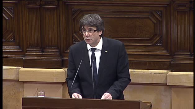 Puigdemont asume "el mandato de que Cataluña se convierta en un Estado independiente"
