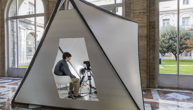 La máquina del tiempo instalada por Career Services terminó su viaje ayer en el hall del Edificio Central.