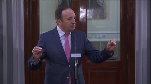 El Senado ofrece a Puigdemont un debate con el Gobierno