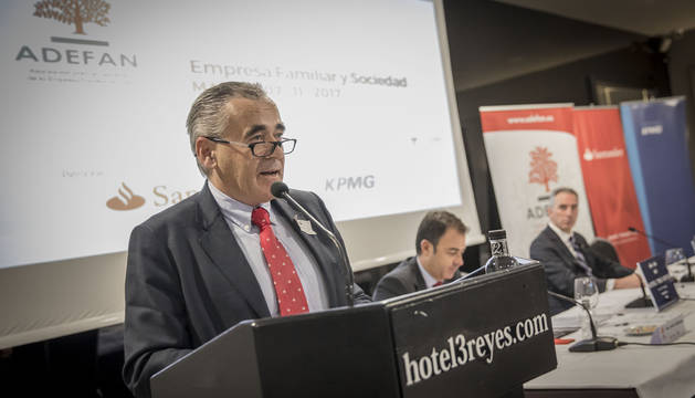 Francisco Esparza Unsain, presidente de Adefan, durante la asamblea de Adefan celebrada recientemente en el hotel Tres Reyes.