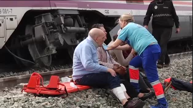 Un tren que cubría la ruta Málaga-Sevilla descarrila