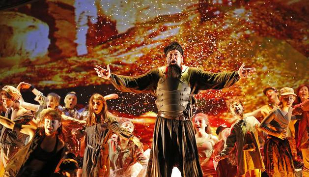 La Ópera de Cámara de Navarra interpreta en Sevilla y Bilbao 'Cuento de Navidad' y 'Alí Babá y los 40 ladrones'