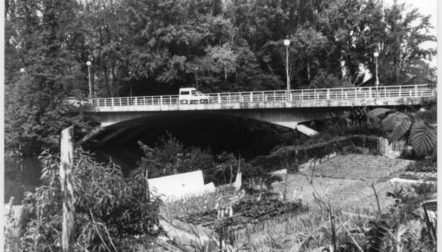 El puente de la Txantrea en una fotografía tomadas en 1960.
