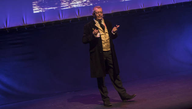 Juan Mari Barasorda durante su ponencia en el festival 'Pamplona Negra', celebrada en Baluarte