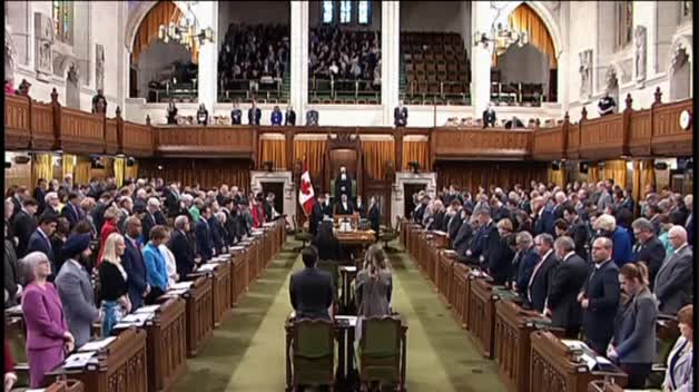 Minuto de silencio en el Parlamento canadiense por las 10 víctimas del atropello de Toronto