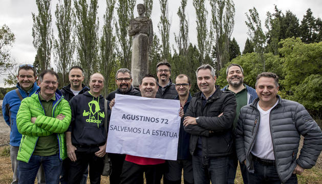 En la imagen, de izquierda a derecha, Juanjo Saura, Javier Azcona, Iñaki Cañamares, José Ramón Andueza, Fulgencio Ramírez, Chema García, Kike Arana, Óscar Echeverría, Patxi Paz, José Luis Ibarrola y Ángel Garrido. Todos son exalumnos de Agustinos.