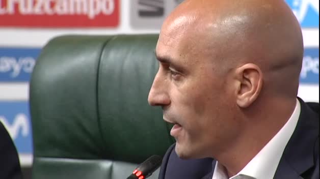 Rubiales destituye a Lopetegui por su negociación con el Real Madrid al margen de la RFEF