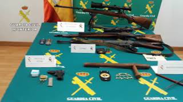 Detenido en Baztan con tres rifles y una pistola