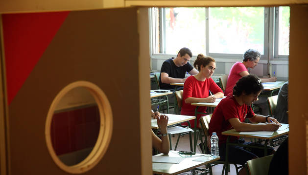 Aspirantes durante las pruebas teóricas de la fase de oposición realizadas en junio.