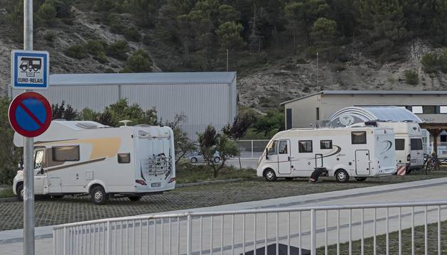 Ayegui. El mayor aparcamiento con 23 plazas junto a las instalaciones deportivas Ardantze.