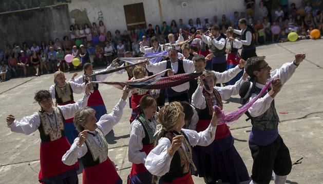 Imágenes del cohete de fiestas de Isaba