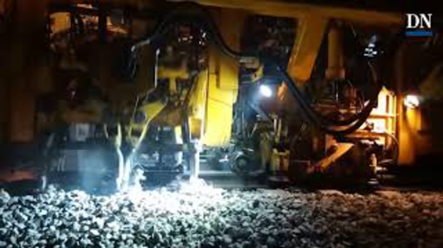 Esto es lo que ocurre cada noche en las vías de tren
