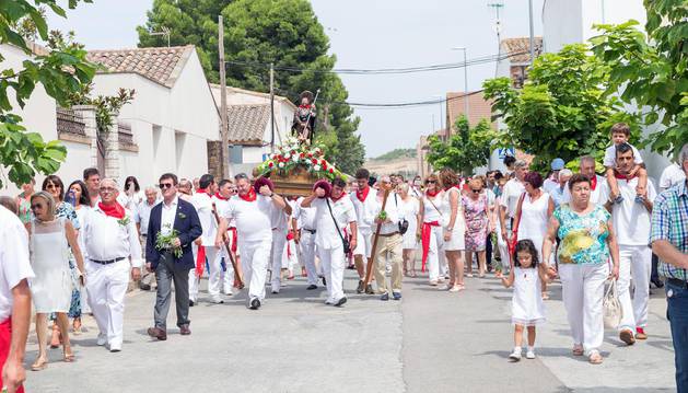 Cabanillas celebra su día grande de las fiestas con una procesión en honor a San Roque (16 de agosto de 2018)