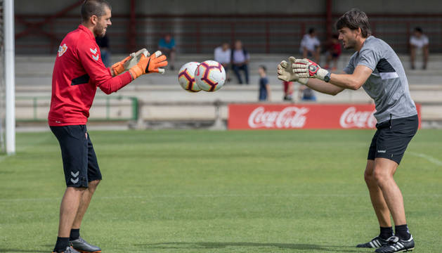Rubén Martínez se ejercitó a un menor ritmo junto a Richard Sanzol. Hoy se conocerá si viaja.