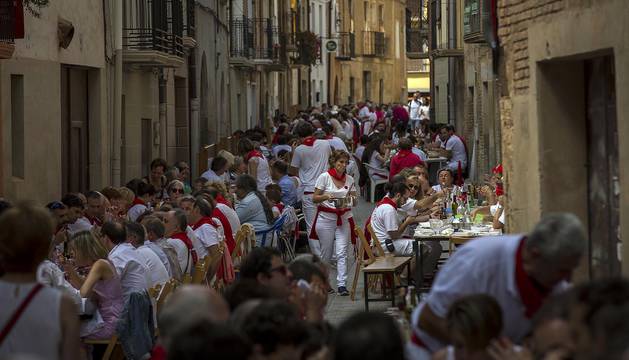 Los Arcos celebra su tradicional pochada en fiestas (17 de agosto de 2018)